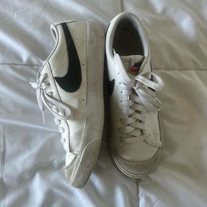 Lowtop NIKE blazers
